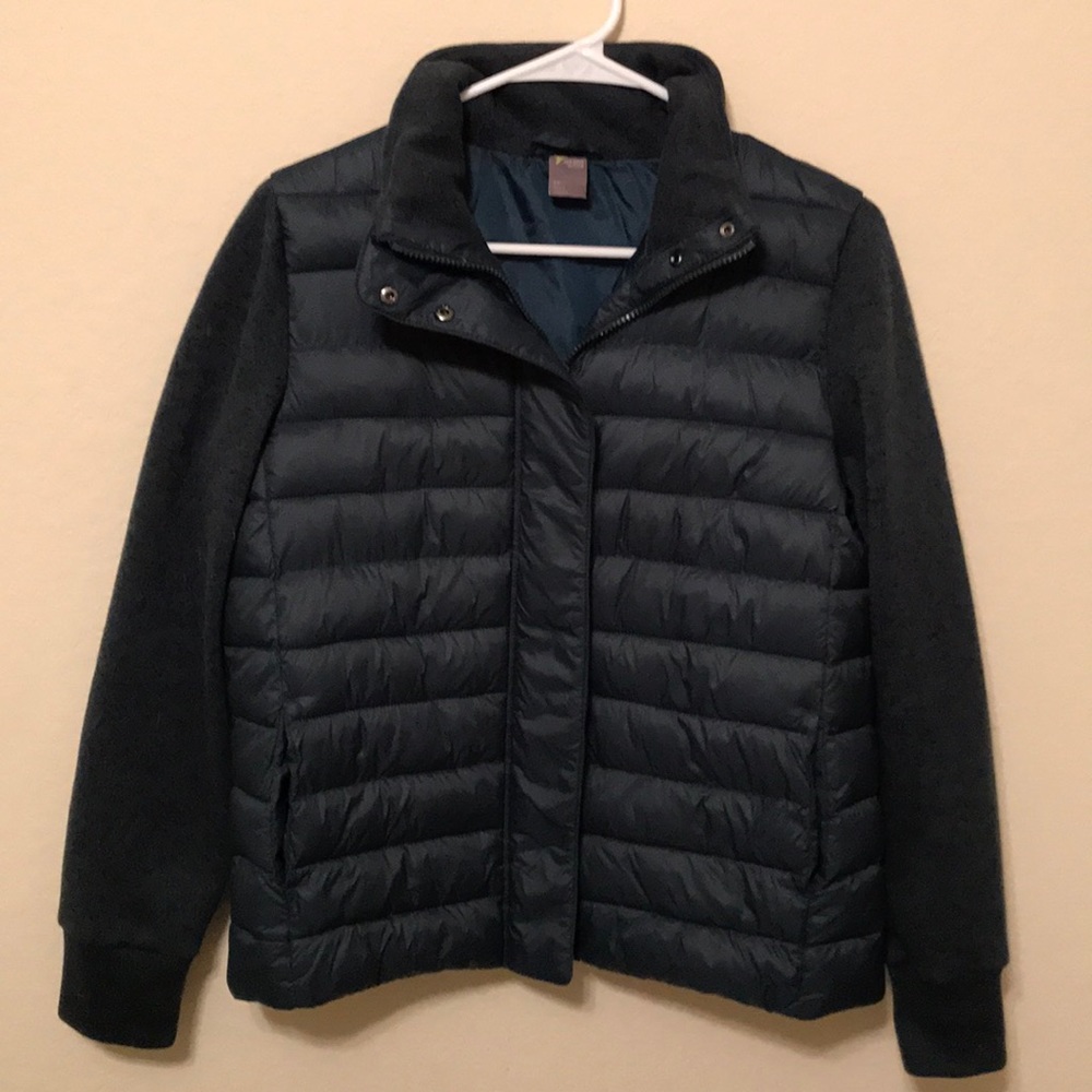 Old Navy Active lightweight down jacket